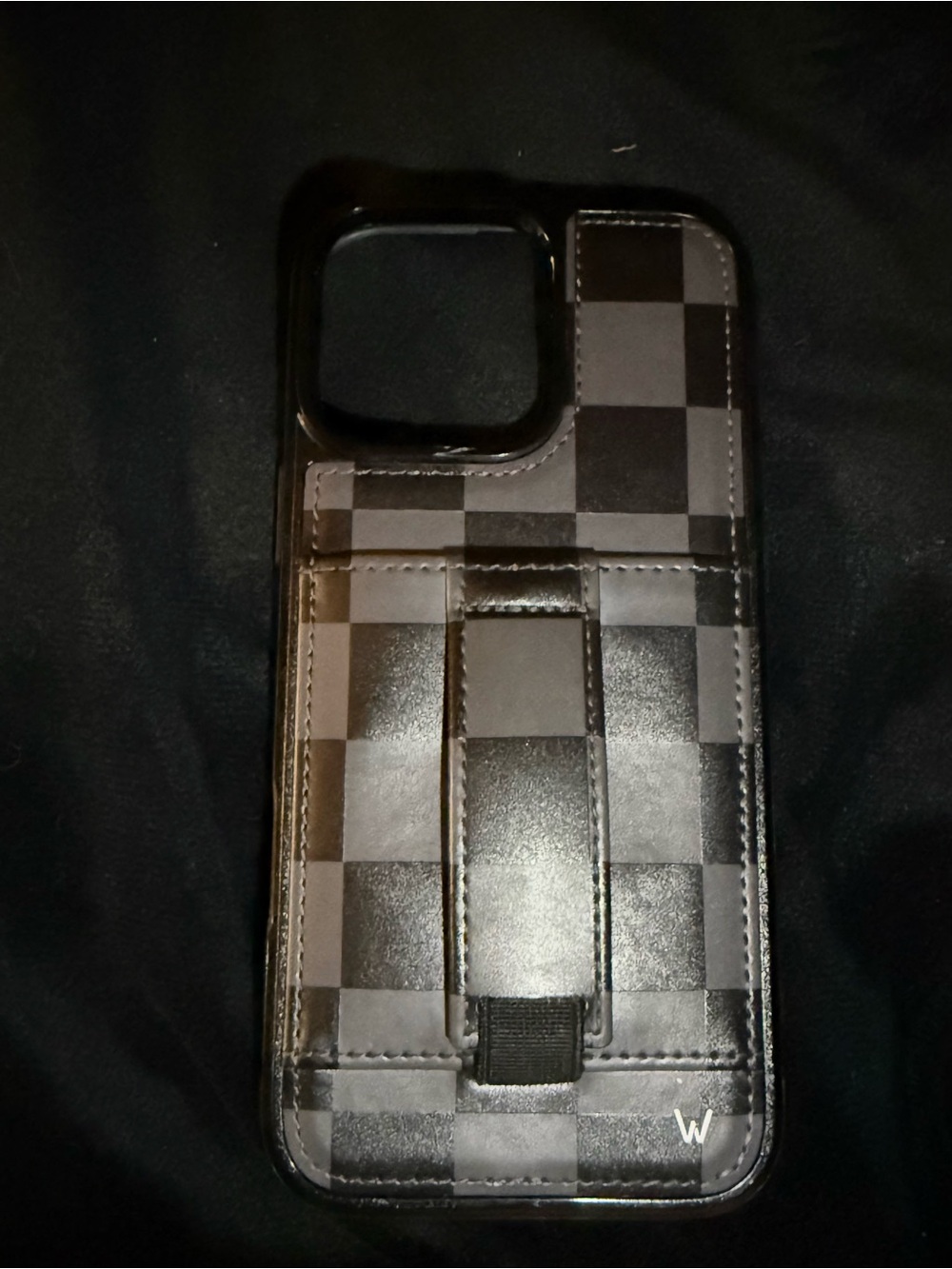 iPhone 16 pro max walli case black checkered